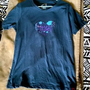 WOMENS MOUNTAIN KHAKIS POLY TEE SHIRT SIZE LARGE